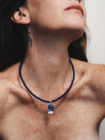 Structured Poisson necklace