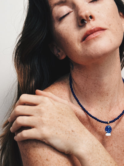 Structured Poisson necklace